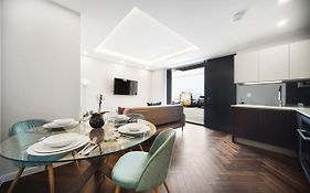 Lux Apartments In Fulham